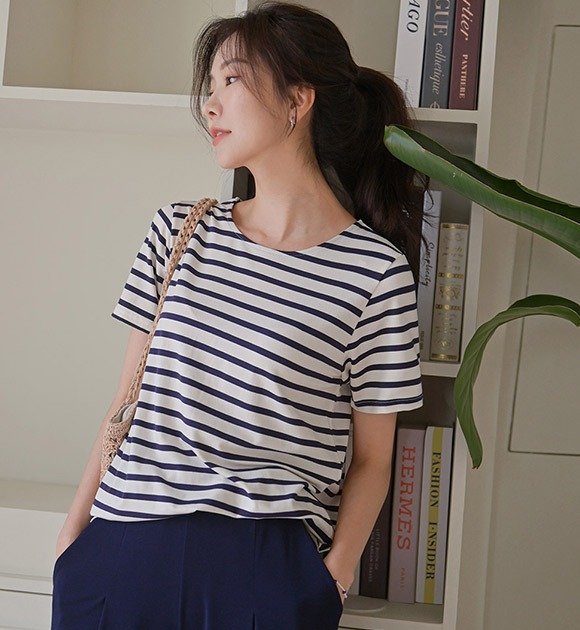 ボーダーカラー半袖Tシャツ 韓国
