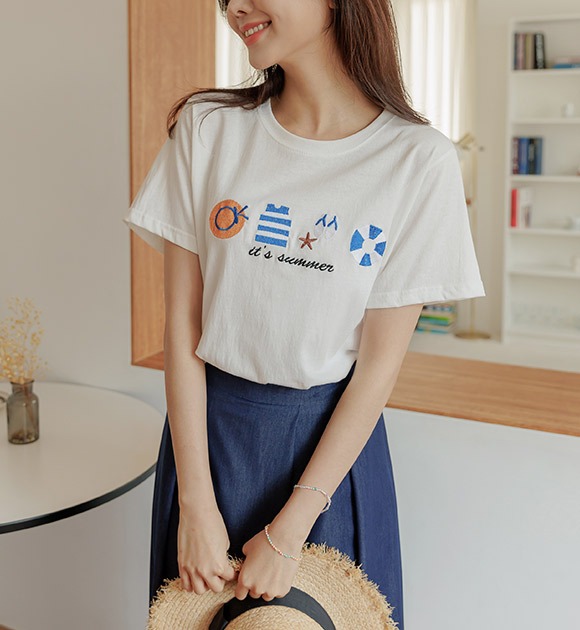 サマー刺繍スリットTシャツ 韓国