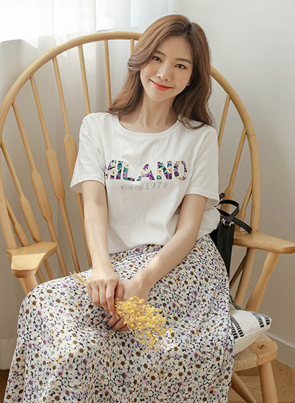 フラワーロゴ半袖Tシャツ 韓国
