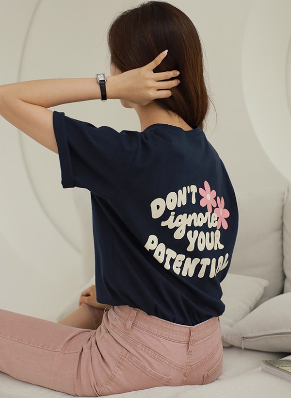 フラワーレタリングプリントTシャツ 韓国